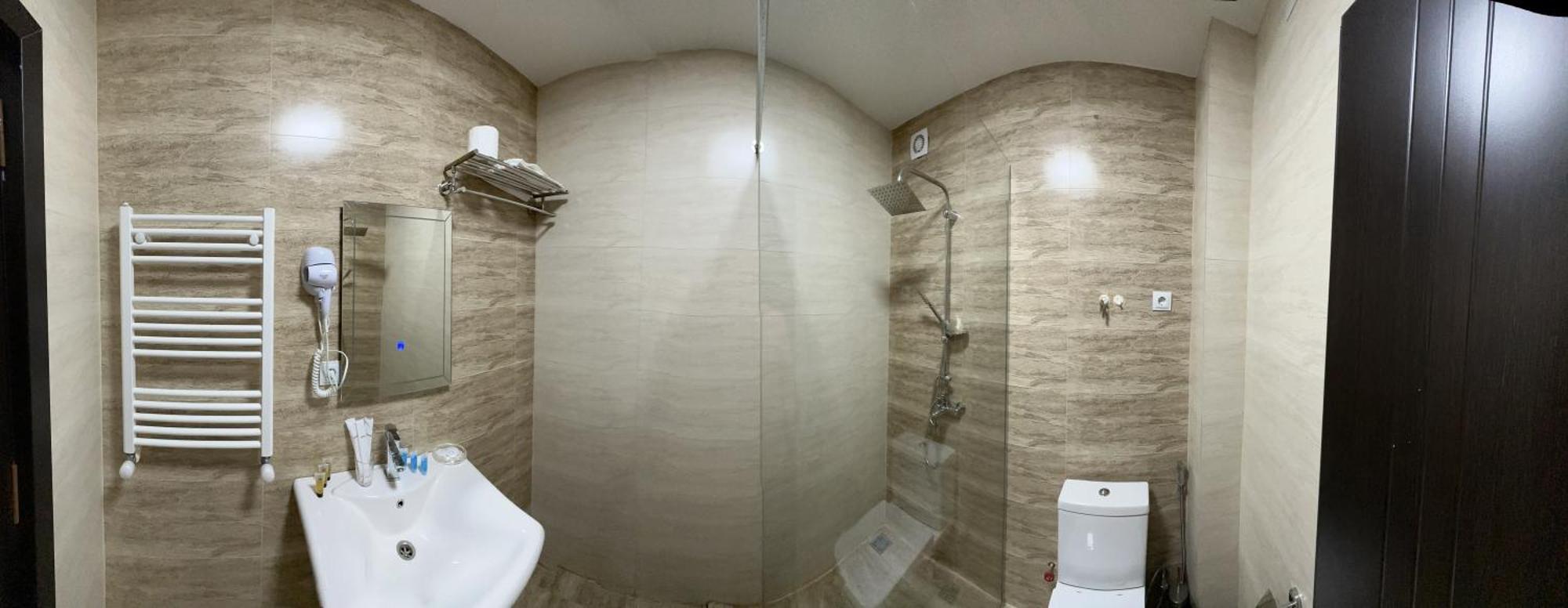 Hotel Galileo Lagodekhi Esterno foto